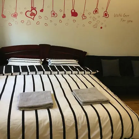 City Center Homestay Апартаменты